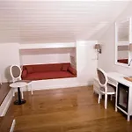 Triada Bueyuekada Hotel