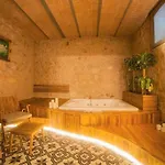 Отель Triada Bueyuekada