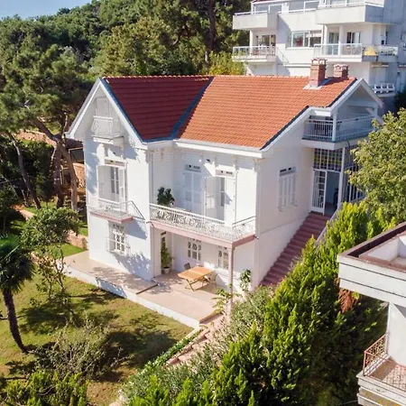 Triada Büyükada 5* Adalar