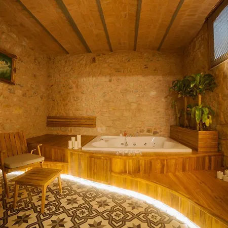 Triada Bueyuekada Hotel