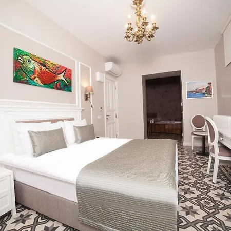 Triada Bueyuekada Hotel 5*