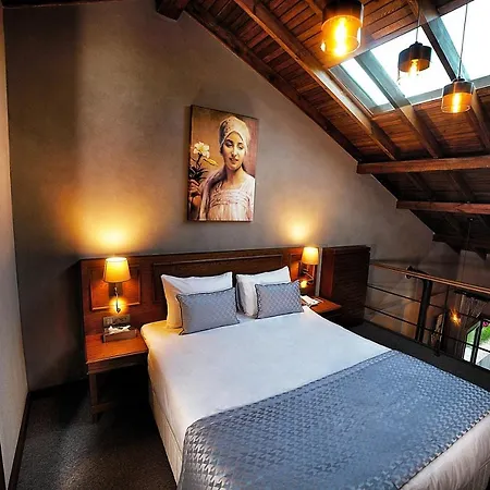 Triada Bueyuekada Adalar