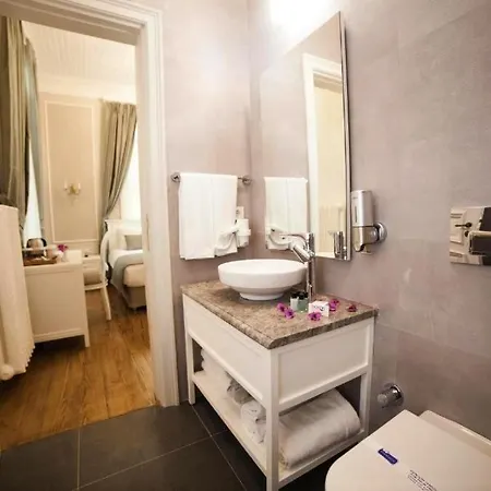 Triada Bueyuekada 5* Adalar