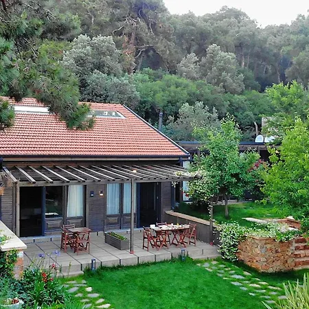 Triada Büyükada Otel Adalar