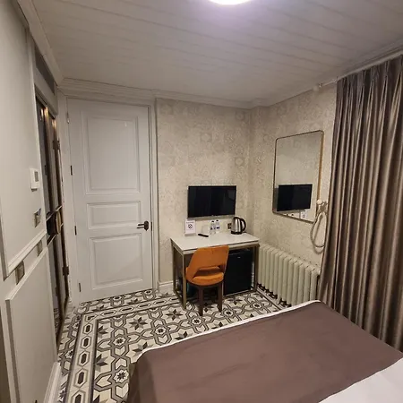 Triada Bueyuekada Hotel