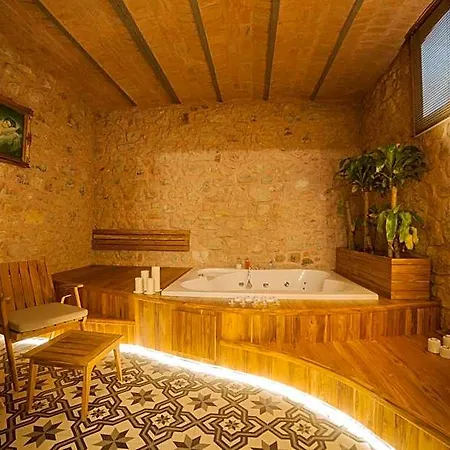 Triada Bueyuekada Hotel 5*