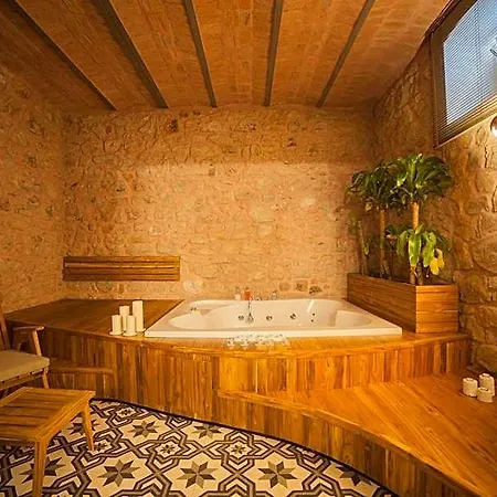 Hotel Triada Bueyuekada