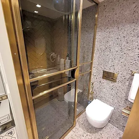 Triada Bueyuekada Adalar