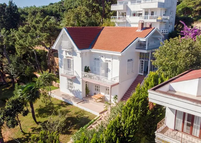 Triada Büyükada 5* İstanbul